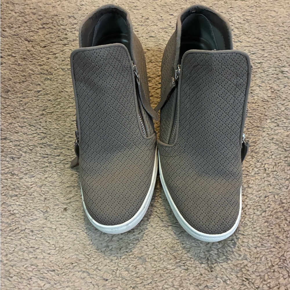 Steve Madden Gray Perforated Ankle Booties